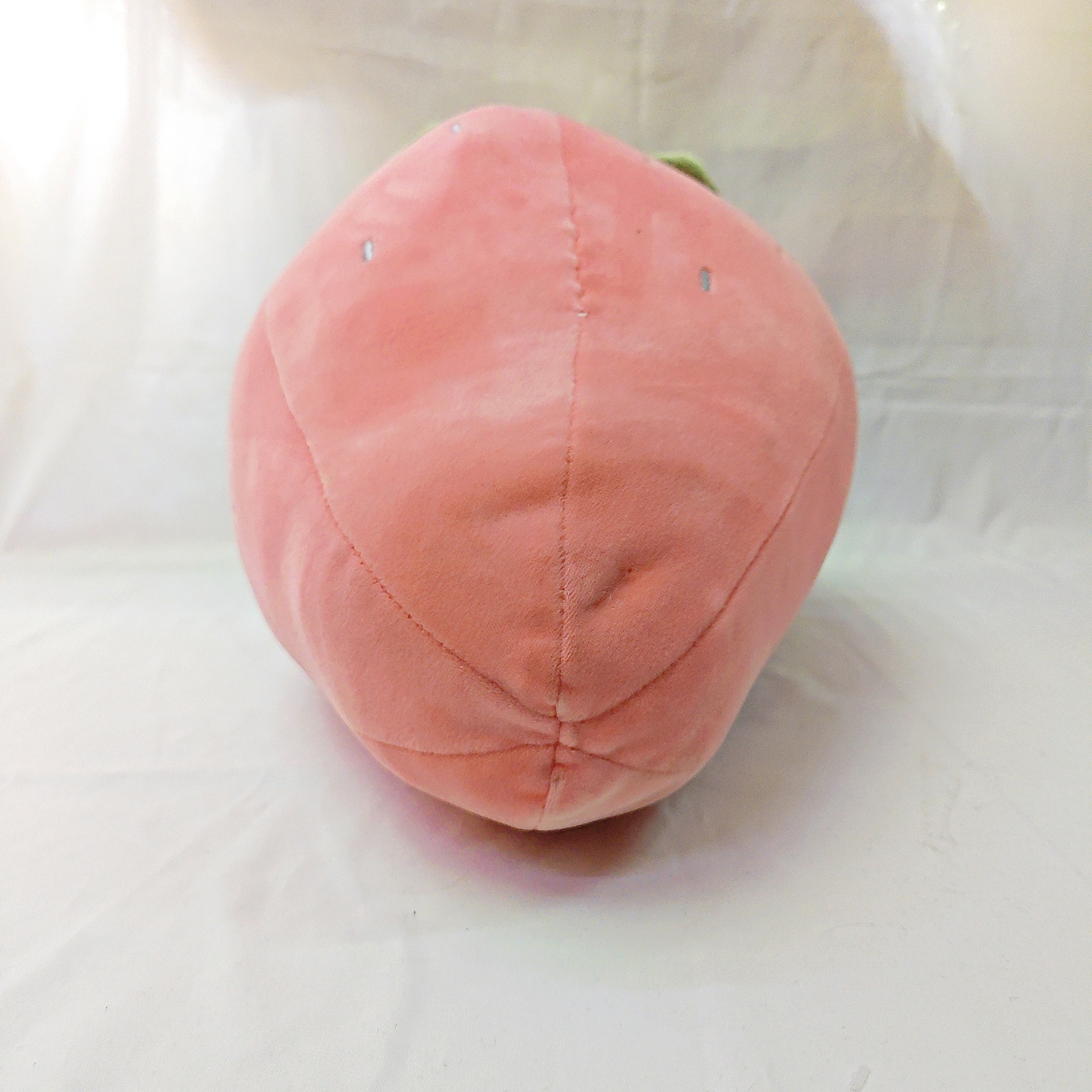 Wholesale strawberries, creative fruits, 10-inch plush toys, soothing cushions, sleeping pillows, home cushions and plush toys for foreign trade details Picture