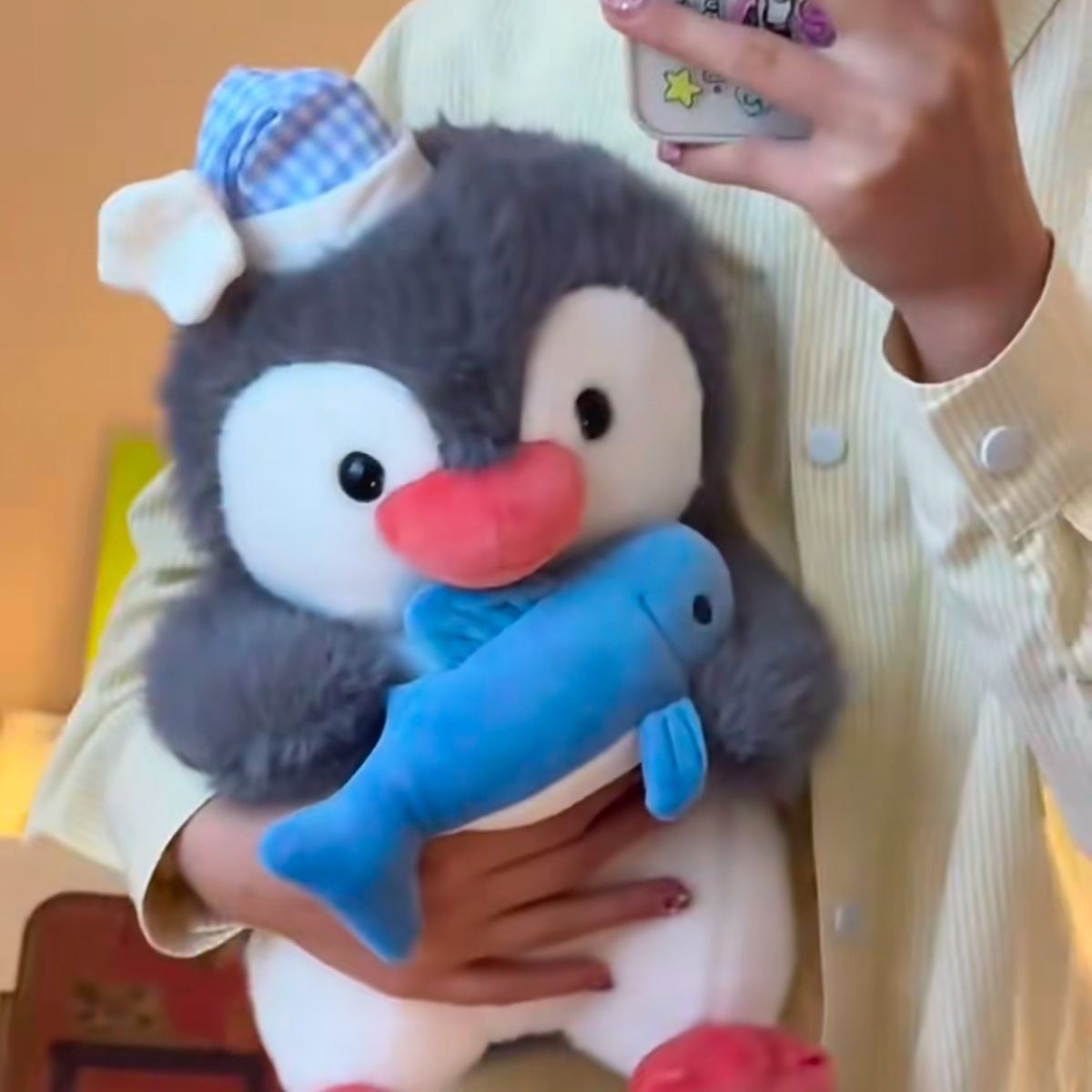 可爱抱鲨鱼企鹅毛绒玩具公仔跨境安抚爆款抓机娃娃儿童抱枕玩偶女详情5