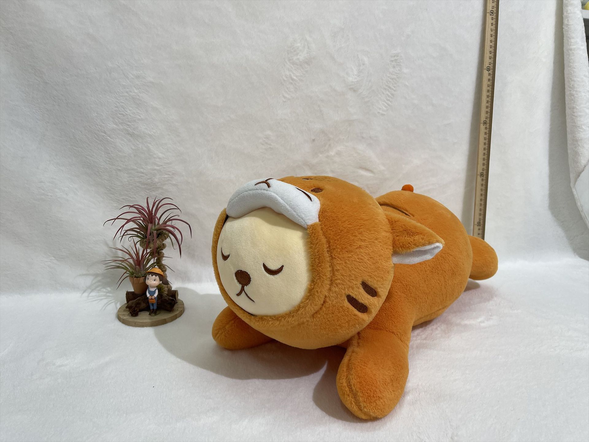 Wholesale of scissors machine dolls, 15-inch plush toys, cartoon wedding throwing dolls, throw pillows, finished leather cases Application Scenario