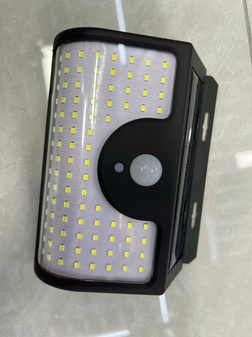 Solar lamps, outdoor clips, garden lamps, bright street lamps in the dark, household wall lamps pic 1