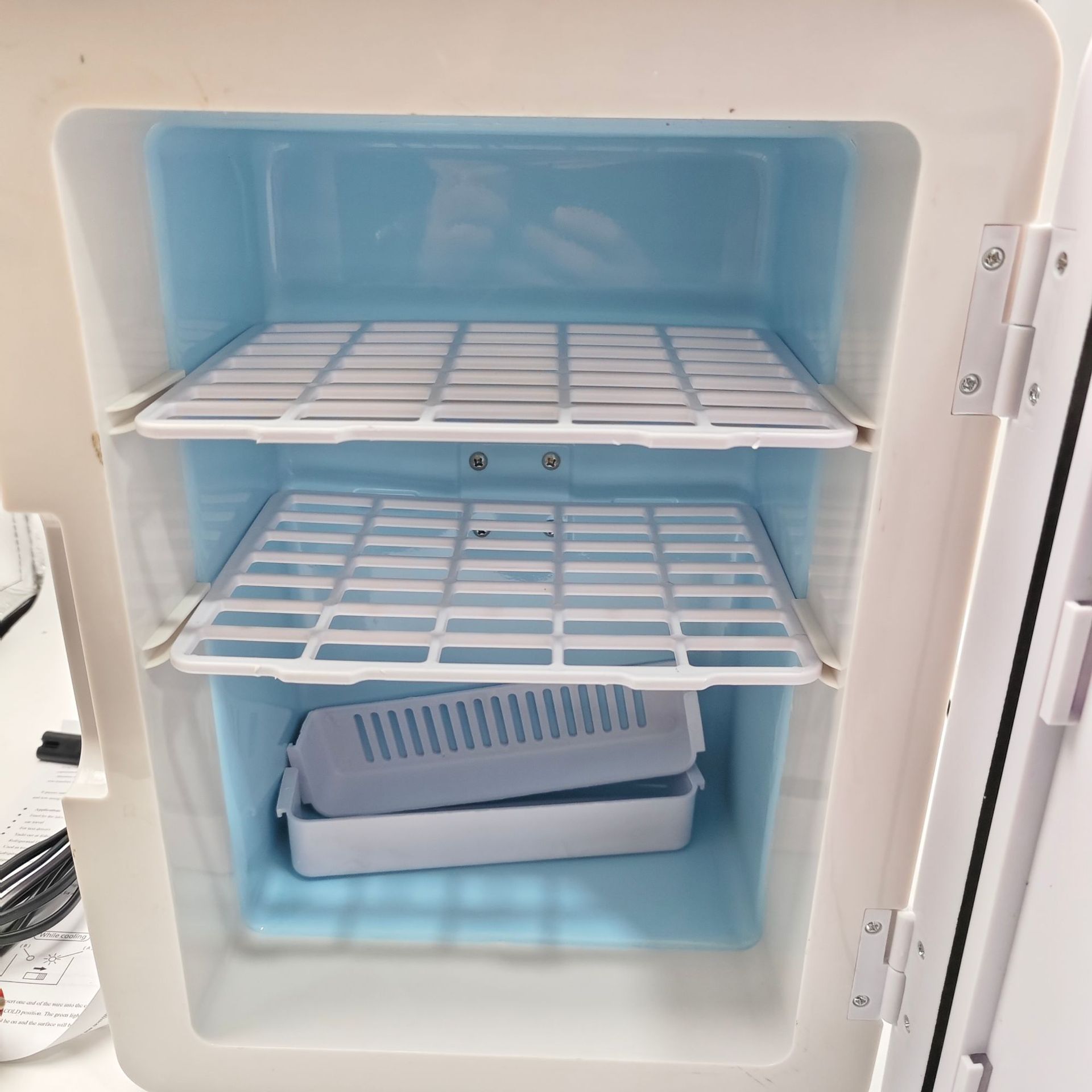 12-liter car refrigerator, car electrical appliances, small refrigerator, dual-purpose mini freezer for both home and car pic 3