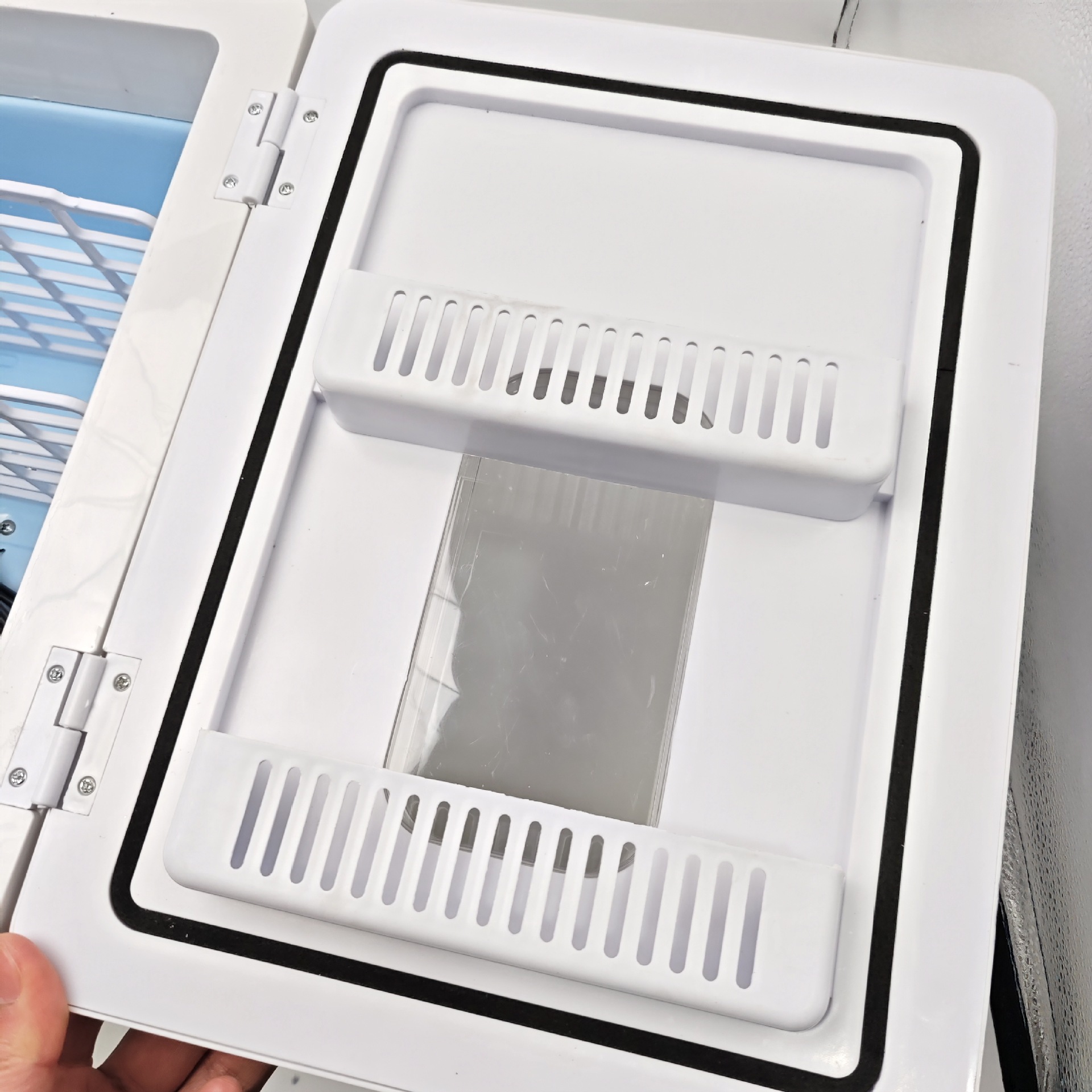 12-liter car refrigerator, car electrical appliances, small refrigerator, dual-purpose mini freezer for both home and car pic 10