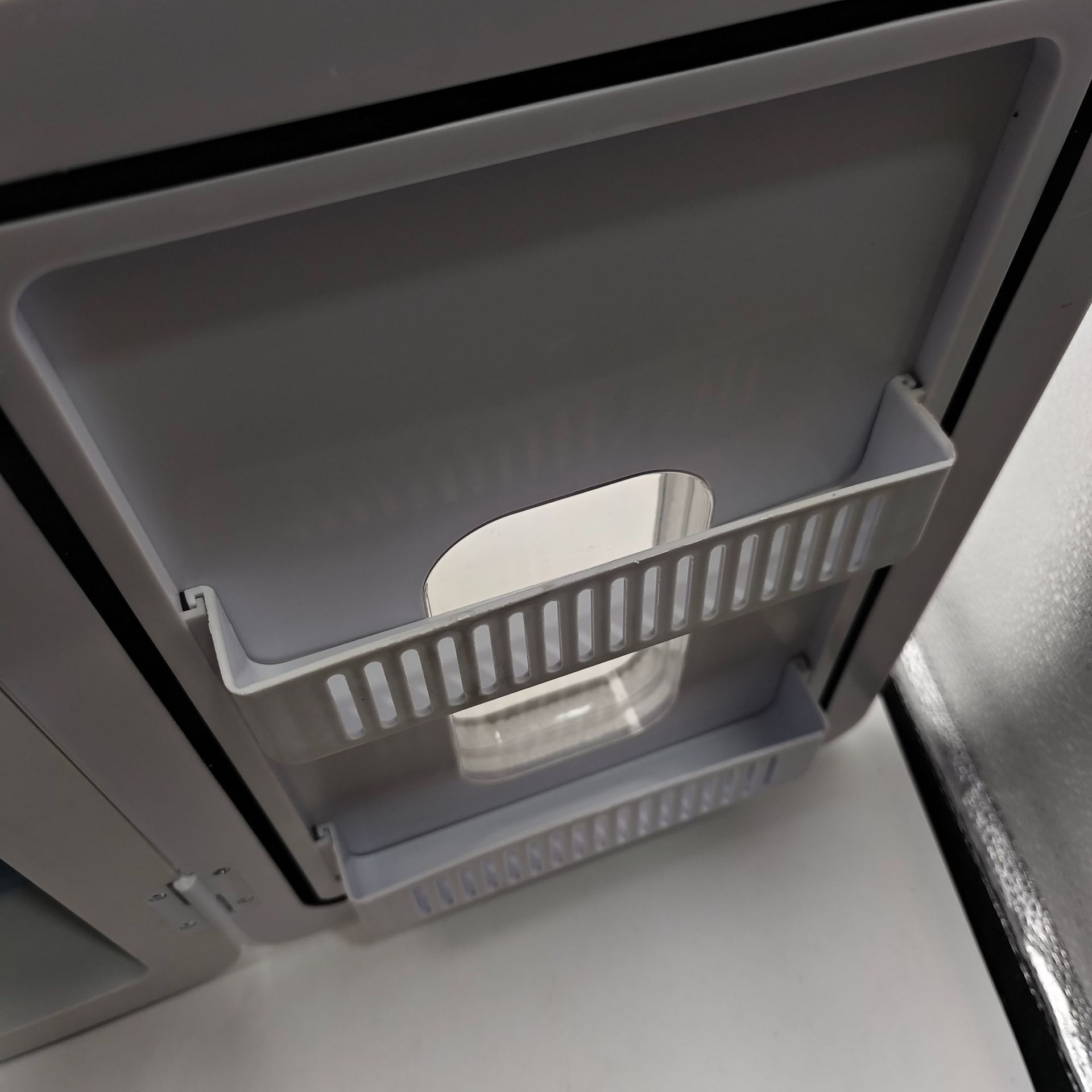 12-liter car refrigerator, car electrical appliances, small refrigerator, dual-purpose mini freezer for both home and car pic 12