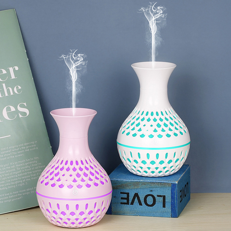 木纹镂空七彩氛围灯光小型加湿香薰机家用办公桌面香薰加湿器
