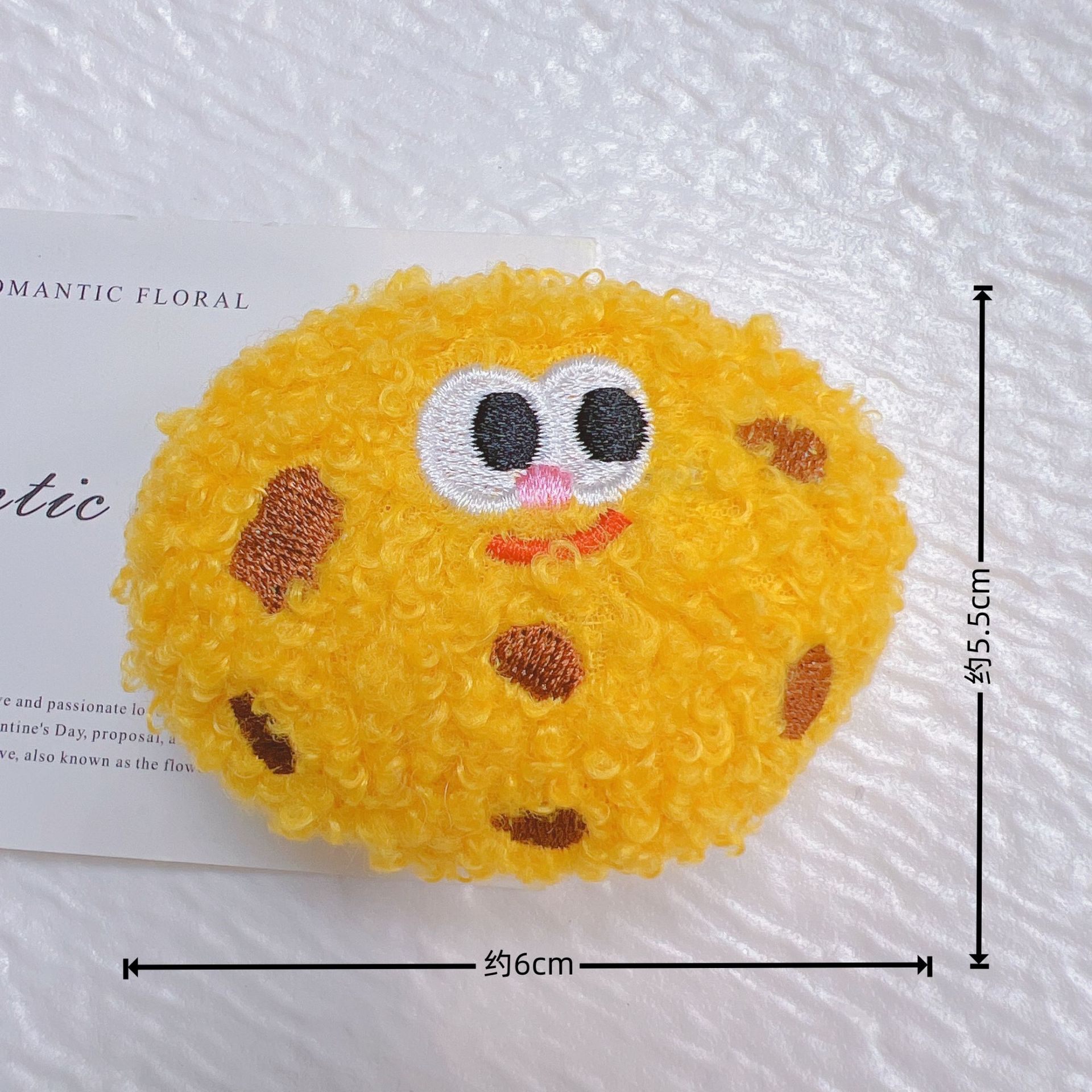 可爱曲奇毛绒挂件美食毛绒公仔钥匙扣包包挂饰摆摊热销款毛绒玩偶详情9