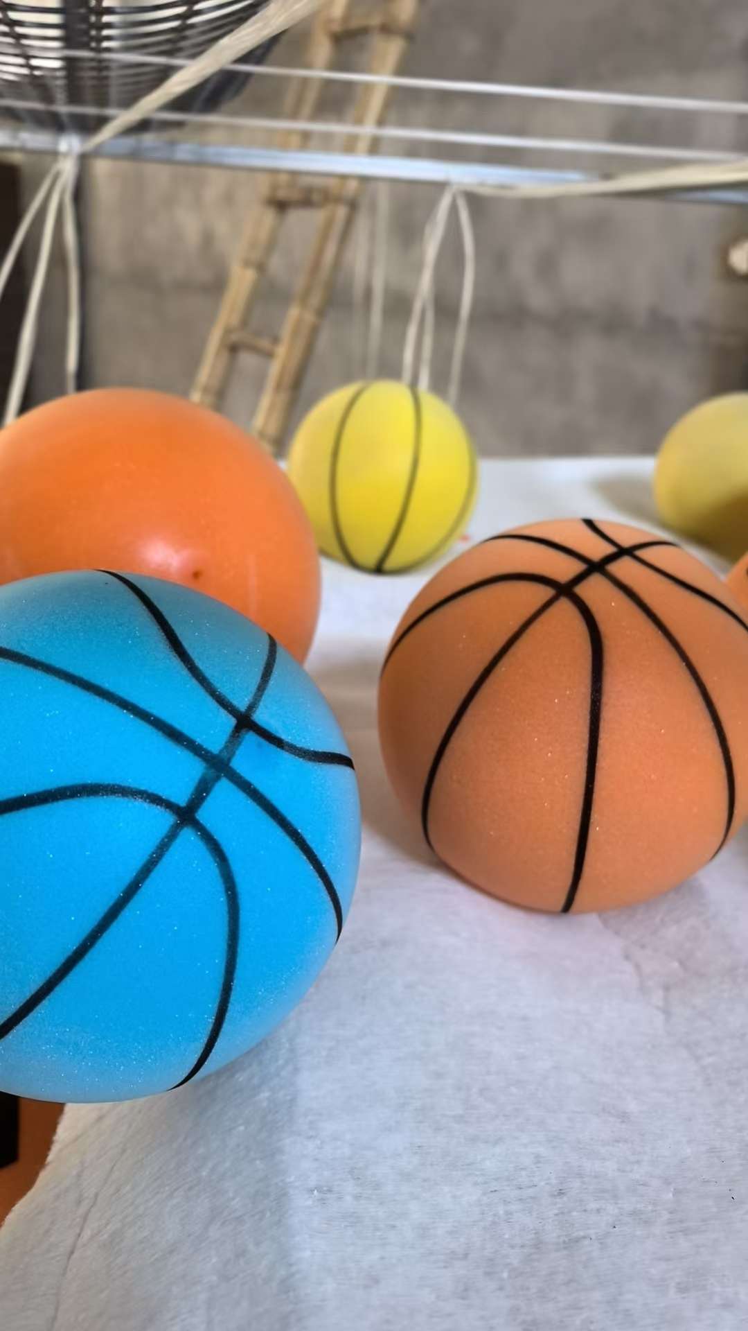 静音球篮球足球，室内训练球国内外供货厂家直销详情4