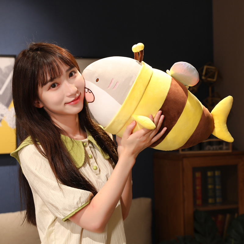Wholesale plush toy figurines, shark bee dolls, shark toys, birthday gifts, bed dolls, cross-border Amazon details Picture