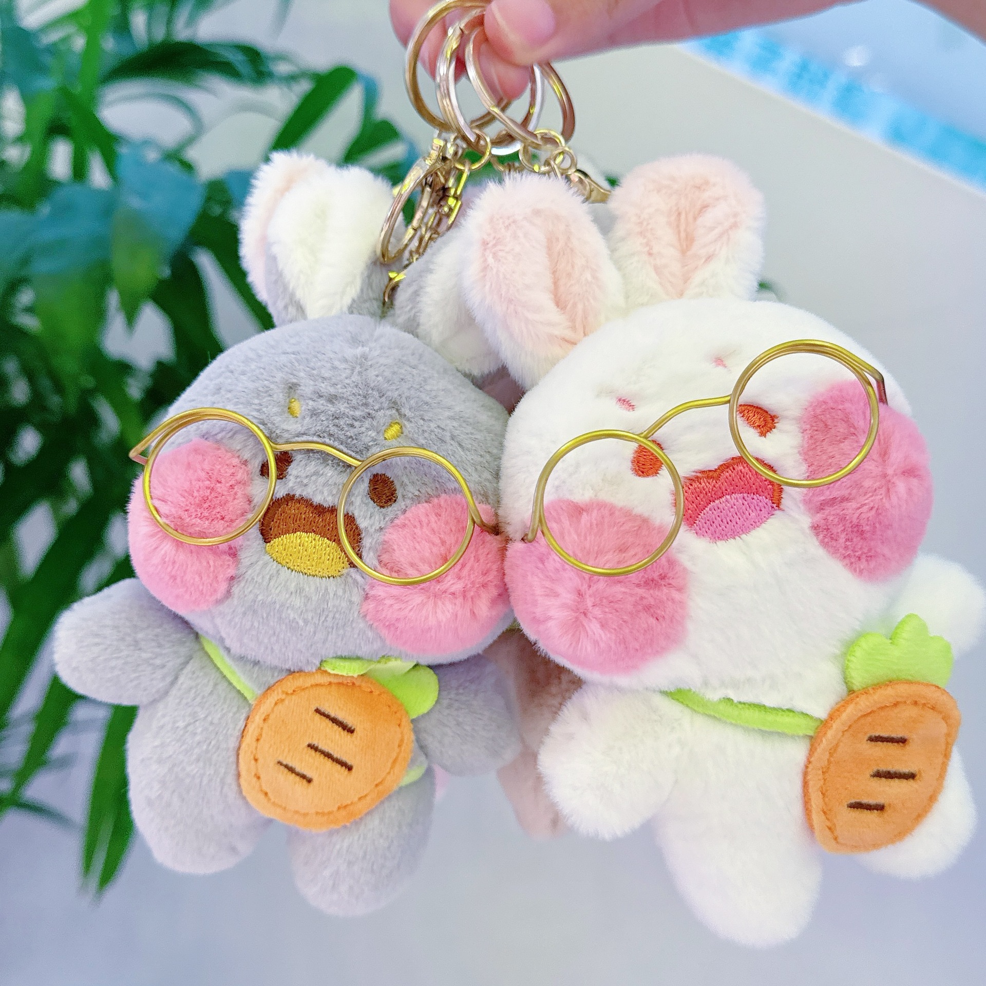 可爱眼镜胡萝卜兔包包挂件女生小礼物玩偶毛绒玩具钥匙扣公仔娃娃