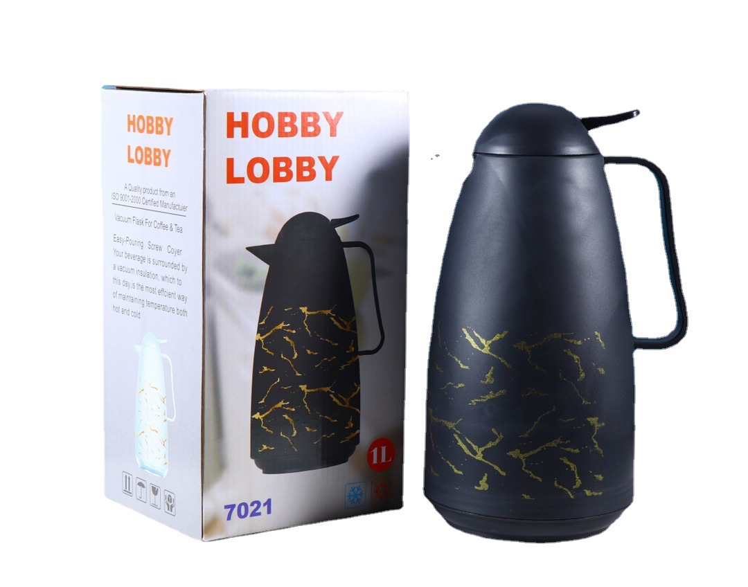 HZ472 household 1L insulated kettle with white glass inner liner available in multiple colors for long-lasting heat preservation Application Scenario