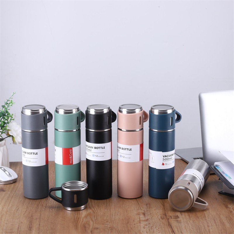 Factory direct supply 304 stainless steel insulated cup set gift box, one three-lid convenient business gift water cup wholesale
