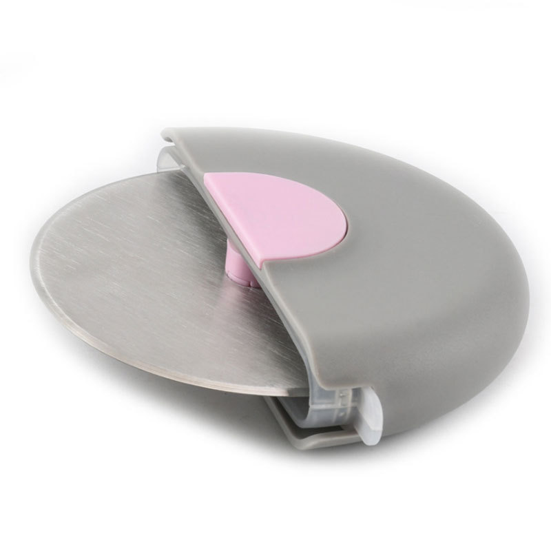 Stainless steel pizza knife, circular roller, pizza knife with lid, pizza wheel knife with protective sleeve, pizza cutting Application Scenario