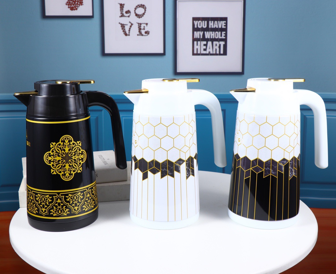 HZ472 Middle Eastern style household 1L glass inner liner insulated kettle with iron shell, 6 patterns mixed