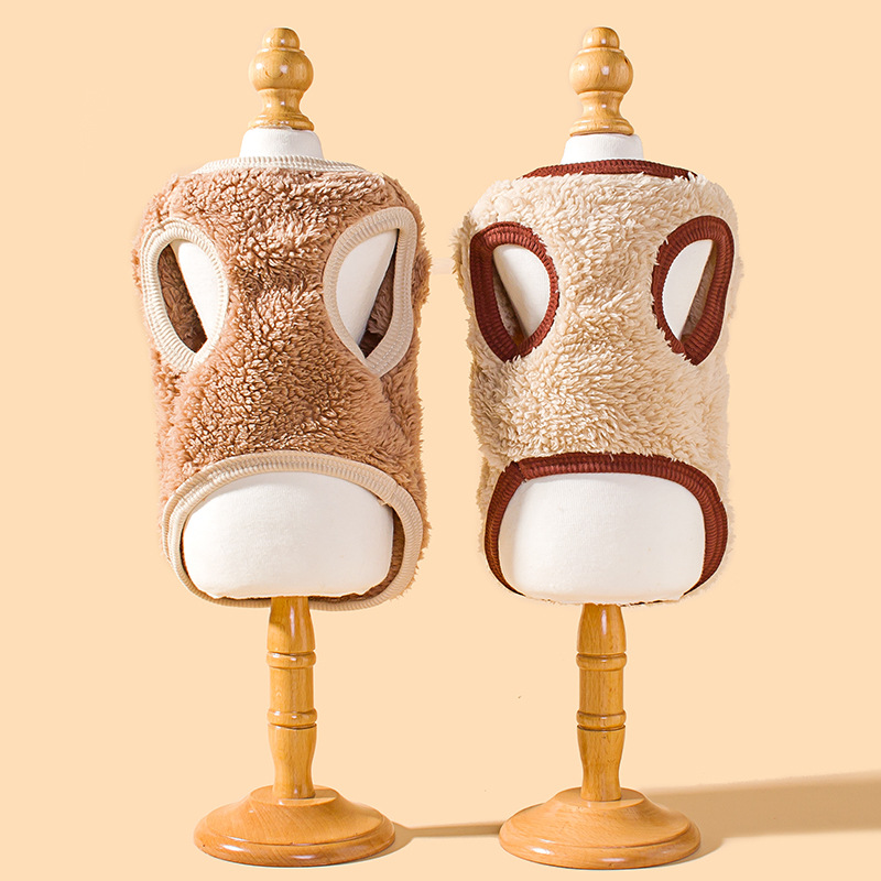 New cute sheepskin dog vests and cat clothes with cotton and thickened fabric. Pet clothing source factory