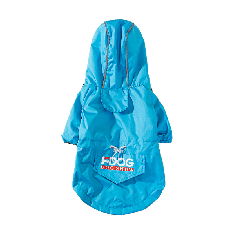 The fleece raincoat and down jacket are fashionable and versatile. The down jacket is warm and available in two colors. It is a warm and cold-proof pet clothing Application Scenario