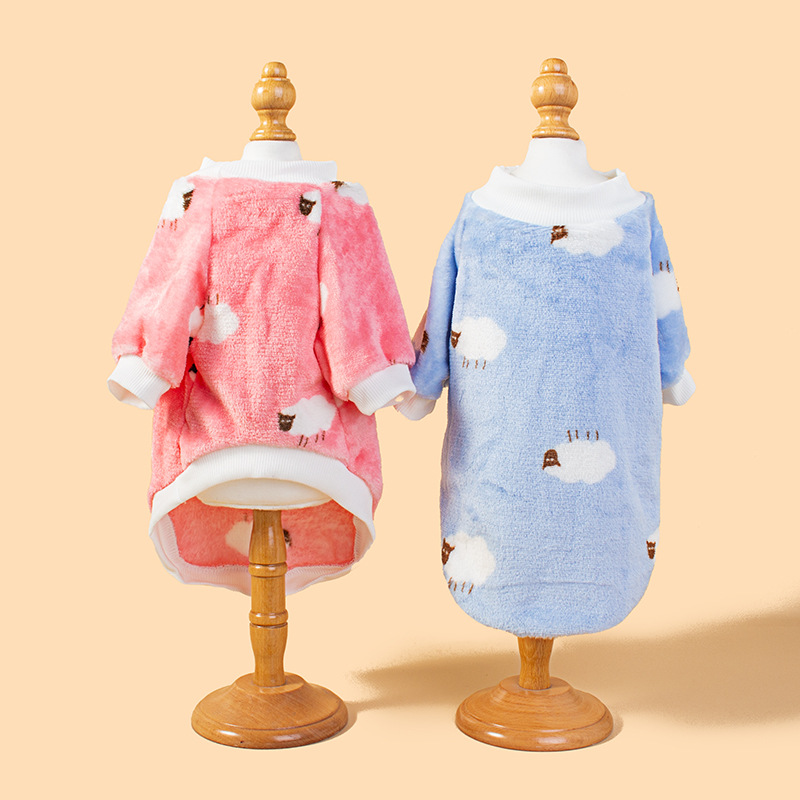 Cute sheep-printed pet clothing and dog clothes