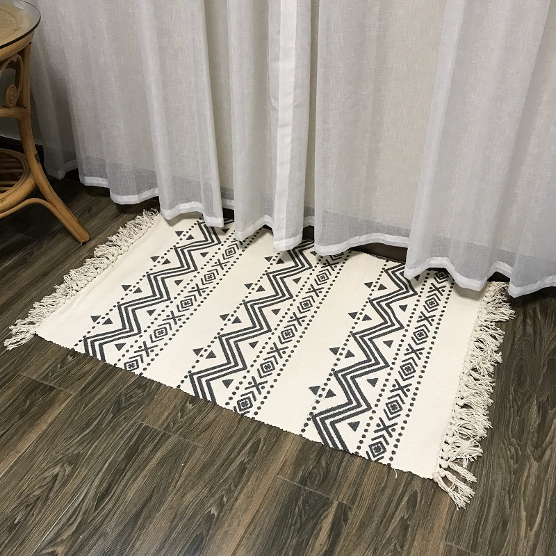 Nordic cotton and linen carpet, home living room sofa, coffee table carpet, bedroom bedside long strip, bed mat, door mat, machine washable Item Picture