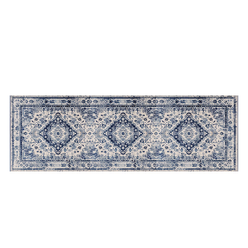Dove velvet bedside blanket, thickened anti-slip absorbent carpet, bedroom floor mat, ethnic style long strip washable tpr foot mat Application Scenario