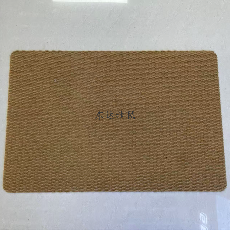 Simple and modern entrance door floor mat in solid color, dirt-resistant, anti-slip and easy to clean. Outdoor floor mat for the entrance hall