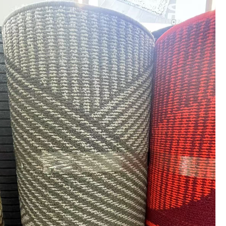 The thickened large-sized carpet is suitable for living rooms, bedrooms and studies, and is wear-resistant and stain-resistant Application Scenario