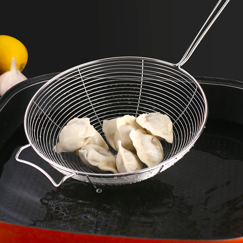 Wholesale 304 stainless steel strainer, household deep-frying wire strainer, scooping spoon, hot pot spoon, kitchen encrypted oil grid strainer