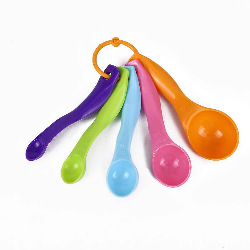 5-piece set of color measuring spoons for kitchen baking tools, 5-piece set of measuring spoons with scales and seasoning measuring spoons Application Scenario