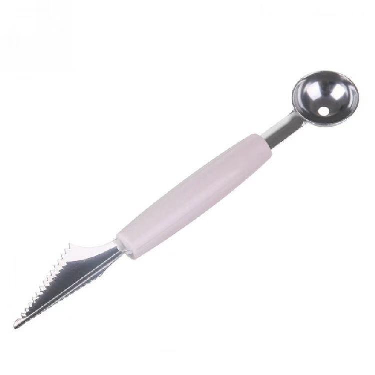 Stainless steel watermelon ball scorer, fruit ball scorer, double-head kitchen watermelon cutting, carved knife, platter scoop, a magic tool Application Scenario