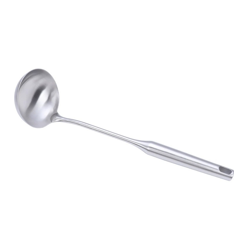 A six-piece set of 304 stainless steel round-handled kitchenware for household and hotel use, including soup spoons, strainers, cooking spoons, spatulas, and steaks Application Scenario
