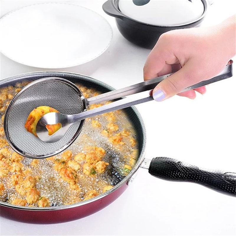 Stainless steel oil-leaking clips, kitchen tools, frying oil filter spoons, hot pot cooking and barbecue tongs, oil-draining food clips wholesale