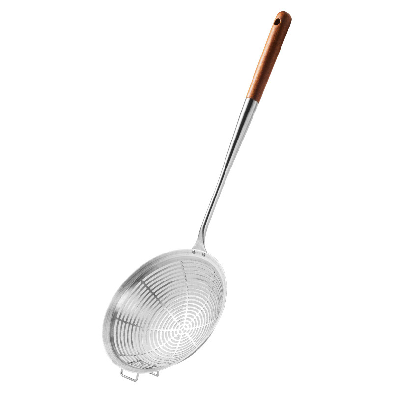 304 stainless steel mesh strainer, household noodle scoop, hot pot wire strainer, dumpling scoop, deep-frying long-handled strainer, large scoop Application Scenario