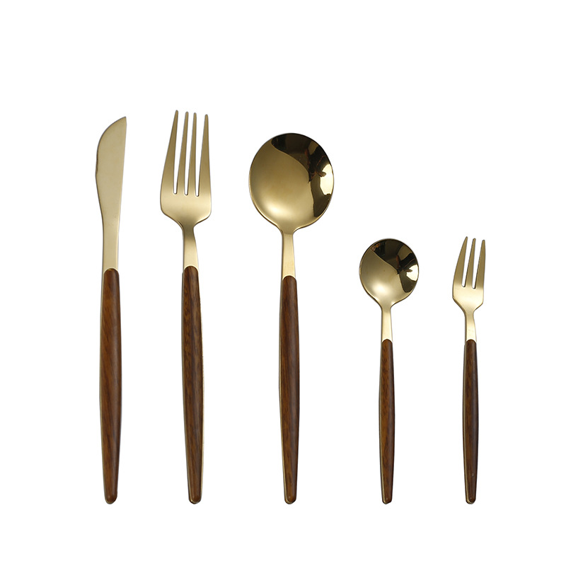 Portuguese Western tableware with plastic handles, retro wood-grain steak knives, forks and spoons, home pasta dessert knives, forks and spoons Application Scenario