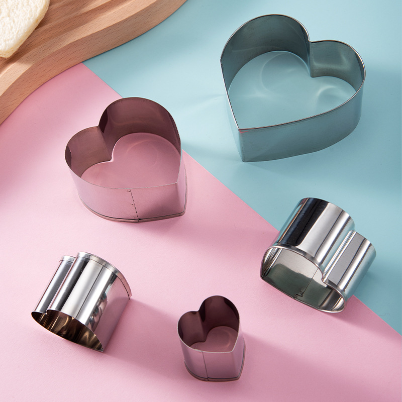 Heart-shaped cookie cutting 5-piece set mold, heart-shaped mousse mold, stainless steel cutting mold, fondant cake decoration mold details Picture