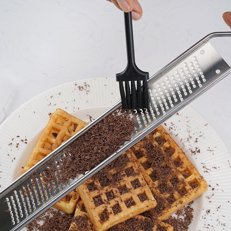 Stainless steel cheese grater, cheese grater, lemon grater, cheese grater, kitchen fruit grater and slicer Specification image