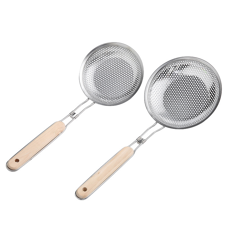 Household stainless steel strainer, small hole frying scoop, wooden handle, filter screen, multiple specifications, wall-mounted oil compartment Application Scenario