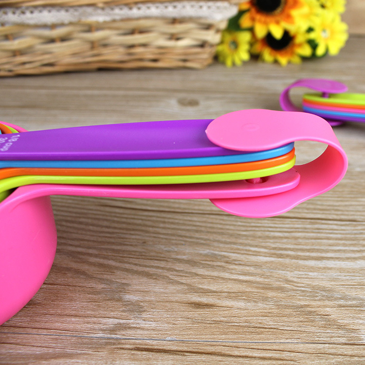 Wholesale colored thickened measuring spoons and cups set with graduated spoons, weighing gram spoons, plastic spoons set for kitchen baking