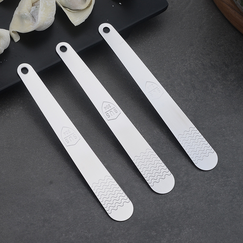 304 stainless steel filling spoon, a small household kitchen tool, filling stirring spoon, filling scooping spoon for making wontons and dumplings Specification image