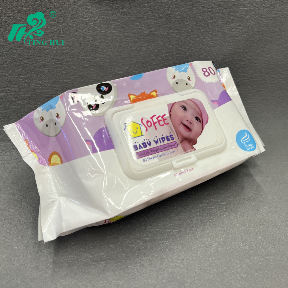 Large packs of thickened aloe vera scented wet wipes for export surplus details Picture