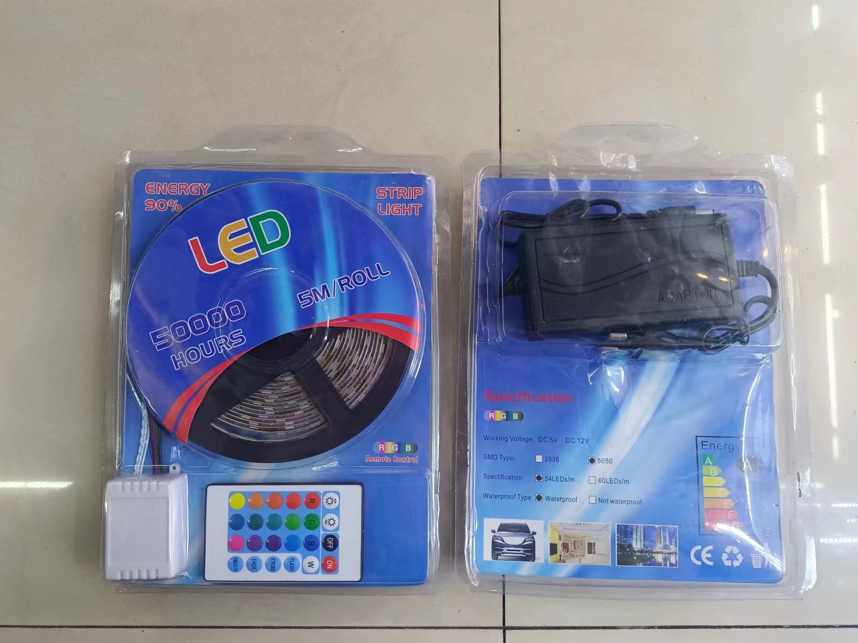 ويستخدم حزام مصابيح الدايود المبتعث للضوء (5050RGB) مع إحساس بمناخ الأعياد باستخدام حزام مضاد للماء في الأماكن المغلقة Item Picture