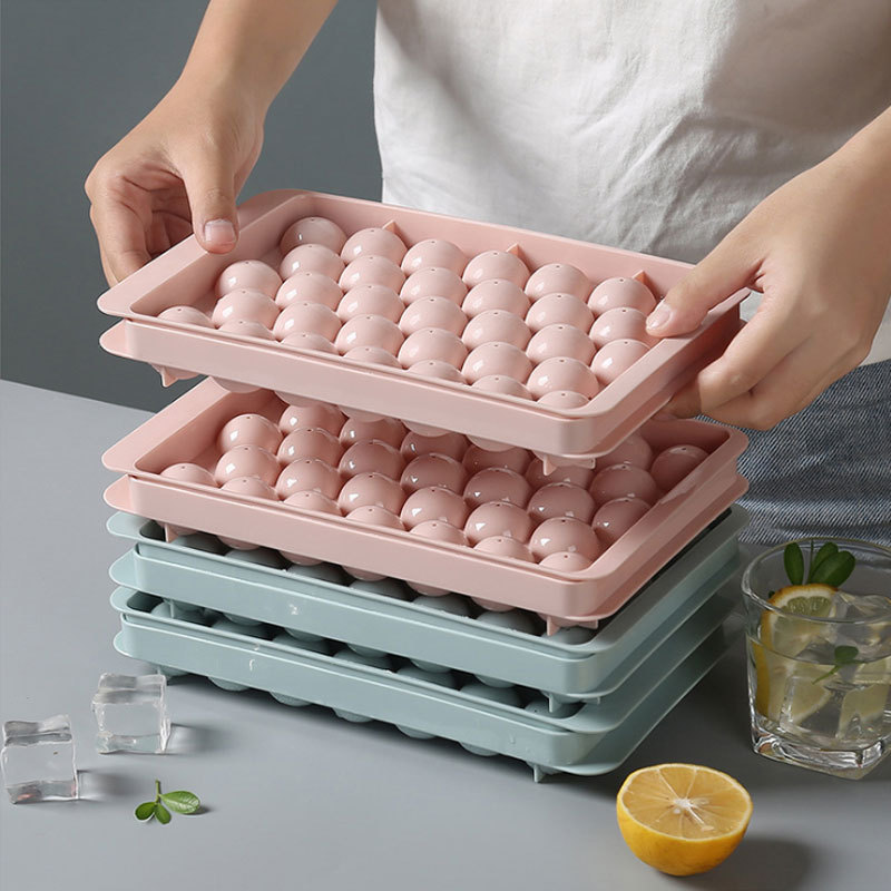Creative covered ice cube tray ice hockey mold, plastic round ice mold for refrigerator, ice box, homemade ice cube mold for home use Specification image