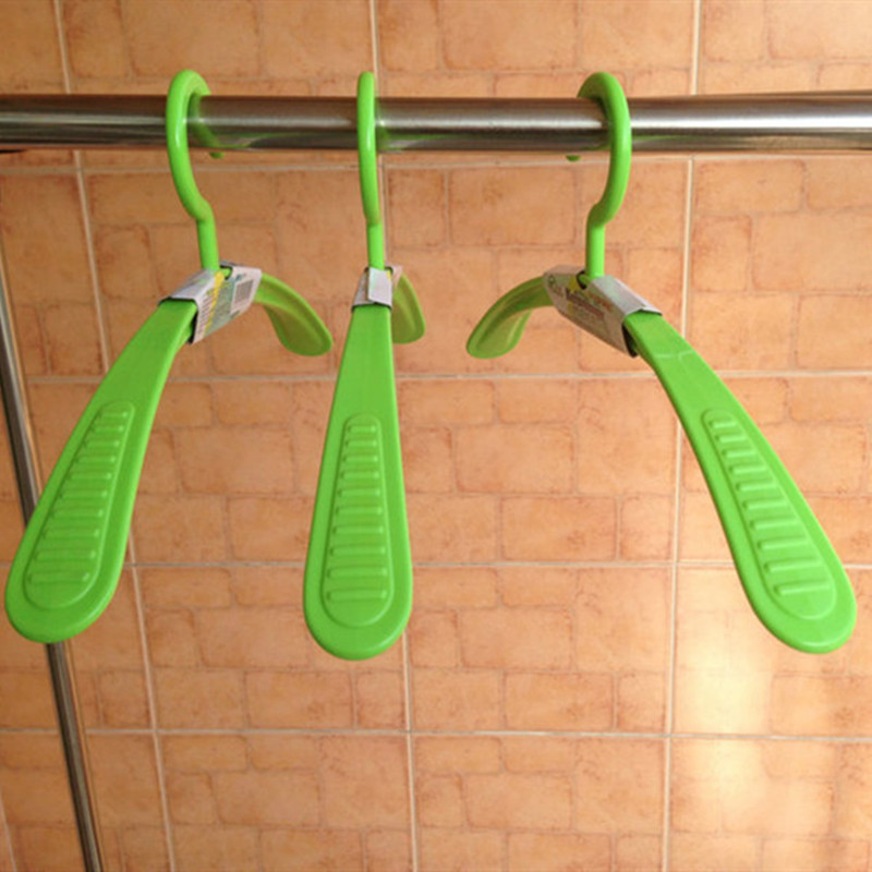 Venta directa de fábrica antideslizante simple una palabra percha de plástico más gruesa colgante de ropa sin marcas para adultos gruesa casa percha de sol details Picture