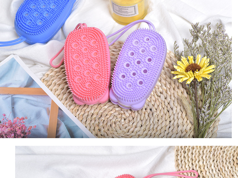 A popular online hit, the ten-thousand-feather bath scrub bubble bath brush with elastic plastic and built-in sponge is a perfect bath scrubbing tool pic 7