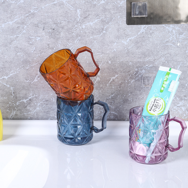 5068 factory direct supply new plastic cups, creative crystal cups, transparent mouthwash cups, couple's small and portable water cups details Picture