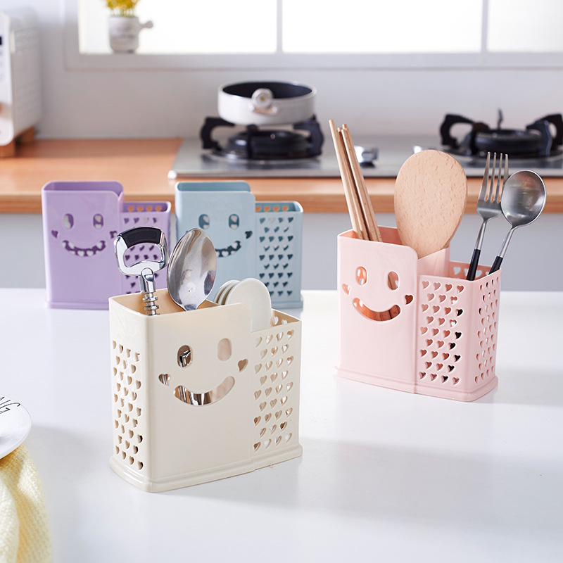 Non-punching anti-mold chopstick holder, household draining chopstick cage, wall-mounted chopstick rack cage, chopstick basket 筷笼 box Application Scenario
