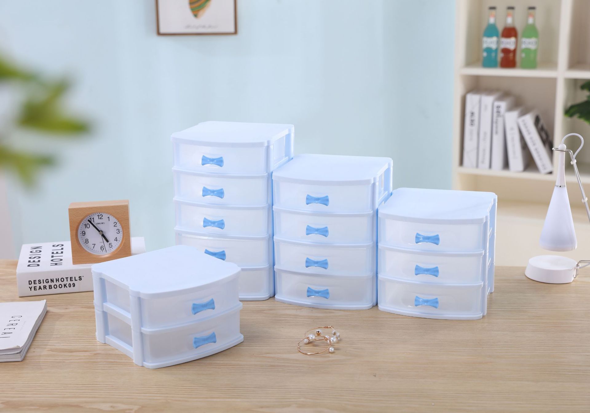 Factory direct sales of multi-functional jewelry storage boxes, medicine storage boxes, and transparent cosmetics storage cabinets Factory direct sales of multi-functional jewelry storage boxes, medicine storage boxes, and transparent cosmetics storage cabinets