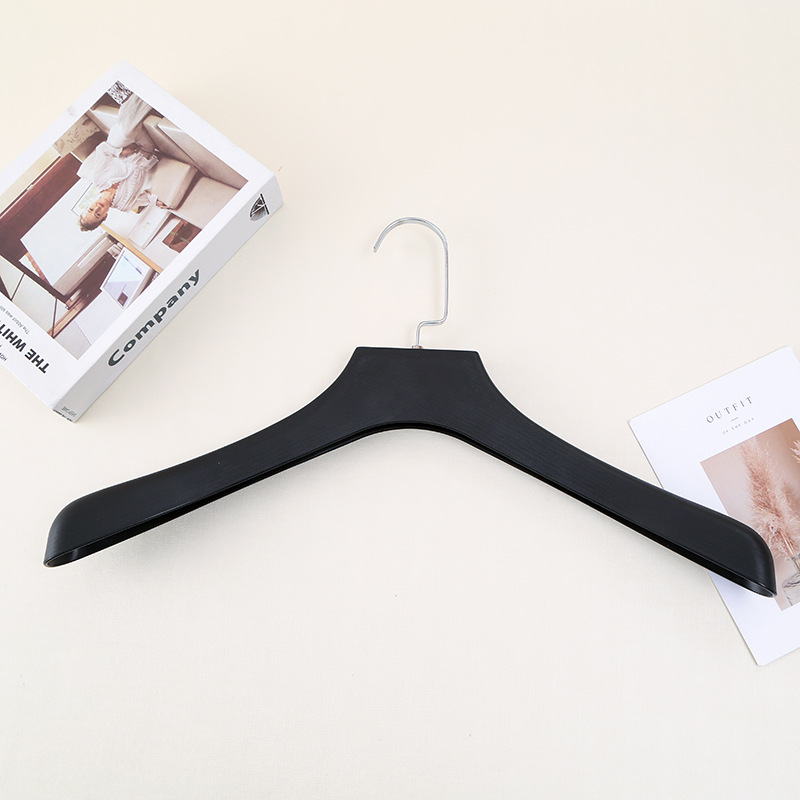 男士塑料衣架仿木纹宽肩无痕西装休闲外套摆地摊衣架服装店用衣挂白底实物图