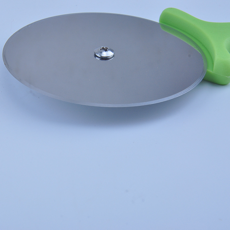 Stainless steel pizza knife, plastic pizza roller knife, round pancake knife, creative kitchenware and baking tools Specification image