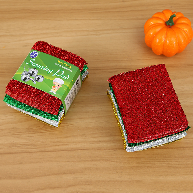 Kitchen cleaning, scrubbing POTS and dishes with steel wire sponge blocks, scrubbing from King's street stall, wholesale of sponge scouring pads Application Scenario