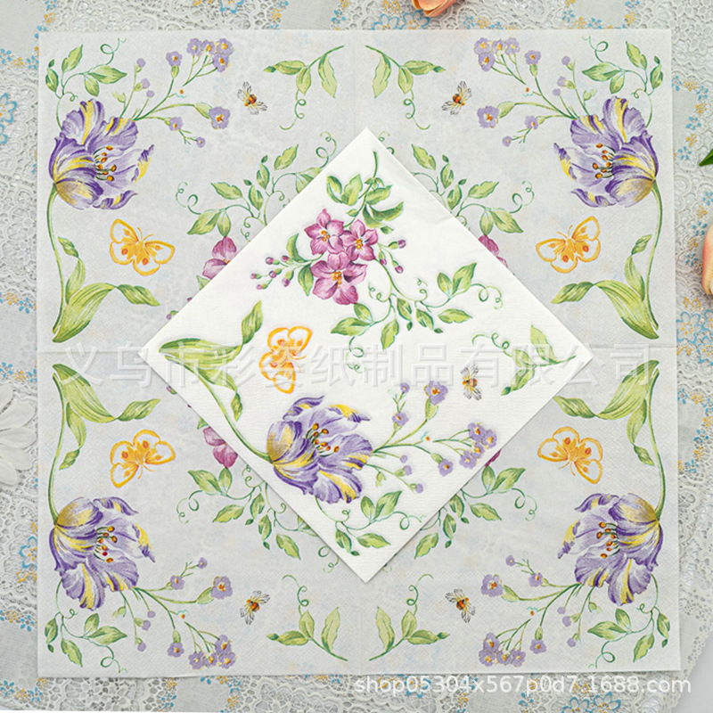 The manufacturer has a wide range of new colored flower disposable printed napkins, facial tissues, handkerchief tissues and party wood pulp tissues in stock