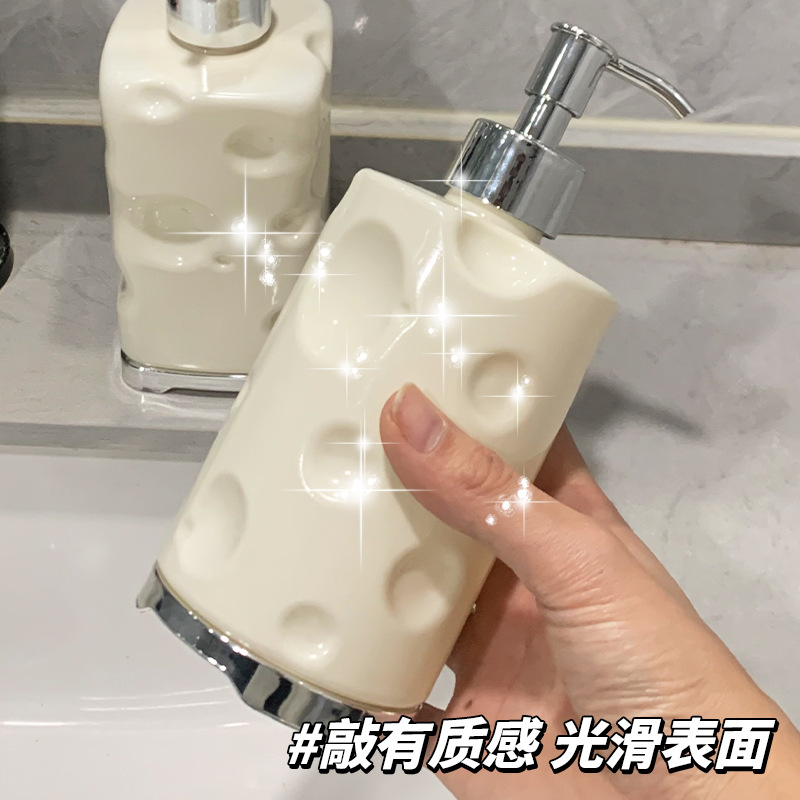 沐浴露洗衣液分装瓶便携式洗洁精按压瓶洗发水泡沫洗手液瓶子空瓶