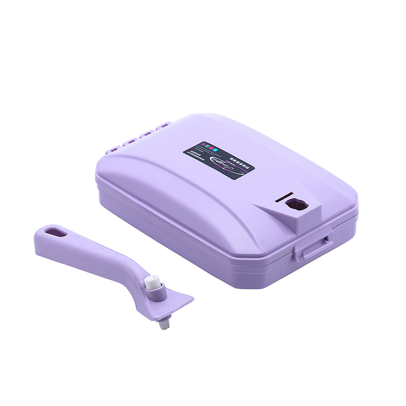 Bed sheet sofa bristle roller, carpet brush, handless dust removal cleaning brush, carpet vacuum cleaner, electrostatic brush, bristle remover Application Scenario