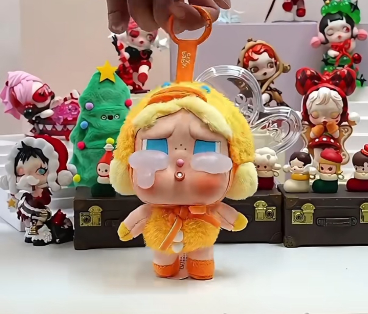 CRYBABY 眼泪工厂系列盲盒搪胶可爱哭娃公仔玩偶毛绒潮流挂件玩具详情6